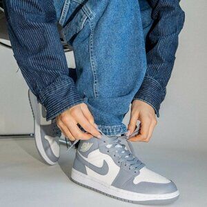 Size 6 - Womens Air Jordan 1 Mid 'Stealth' BQ6472-115